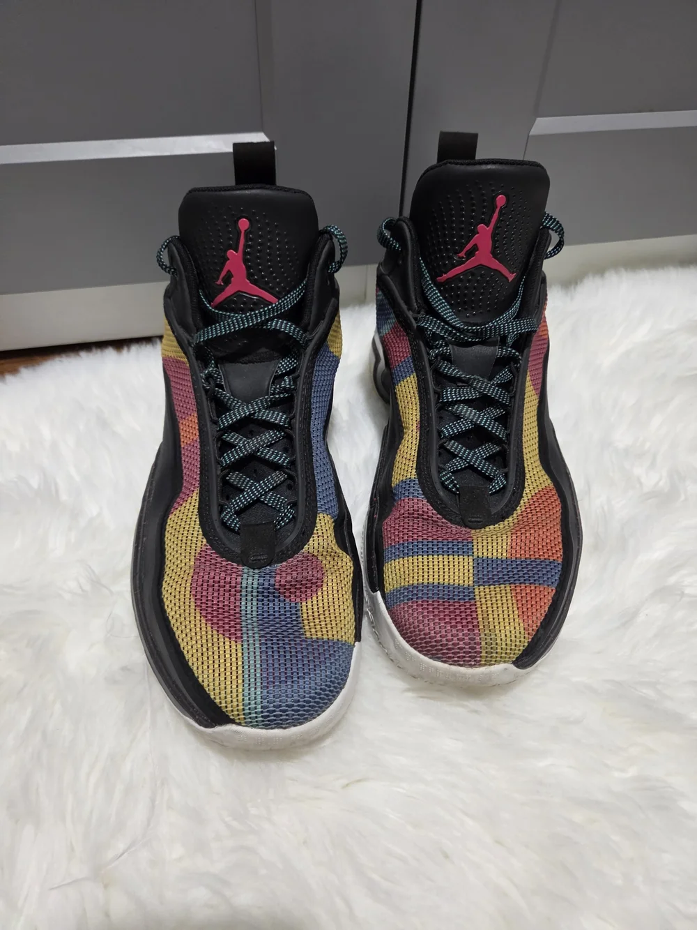 Jordan  Multicolor Knit Basketball Sneakers in Black with Pink Jumpman